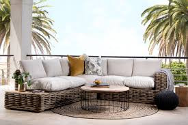 Lounge Patios